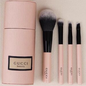 Gucci Beauty Mini Brush Set in Pink Case